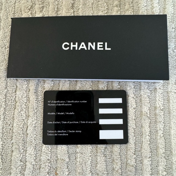 Authentic Chanel Booklet & Certification Card clean - Picture 3 of 14
